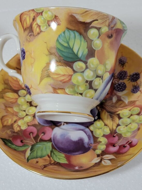 Crown Trent China Limited Fine Bone China Teacups and Saucers Set of 2 - Picture 4 of 8